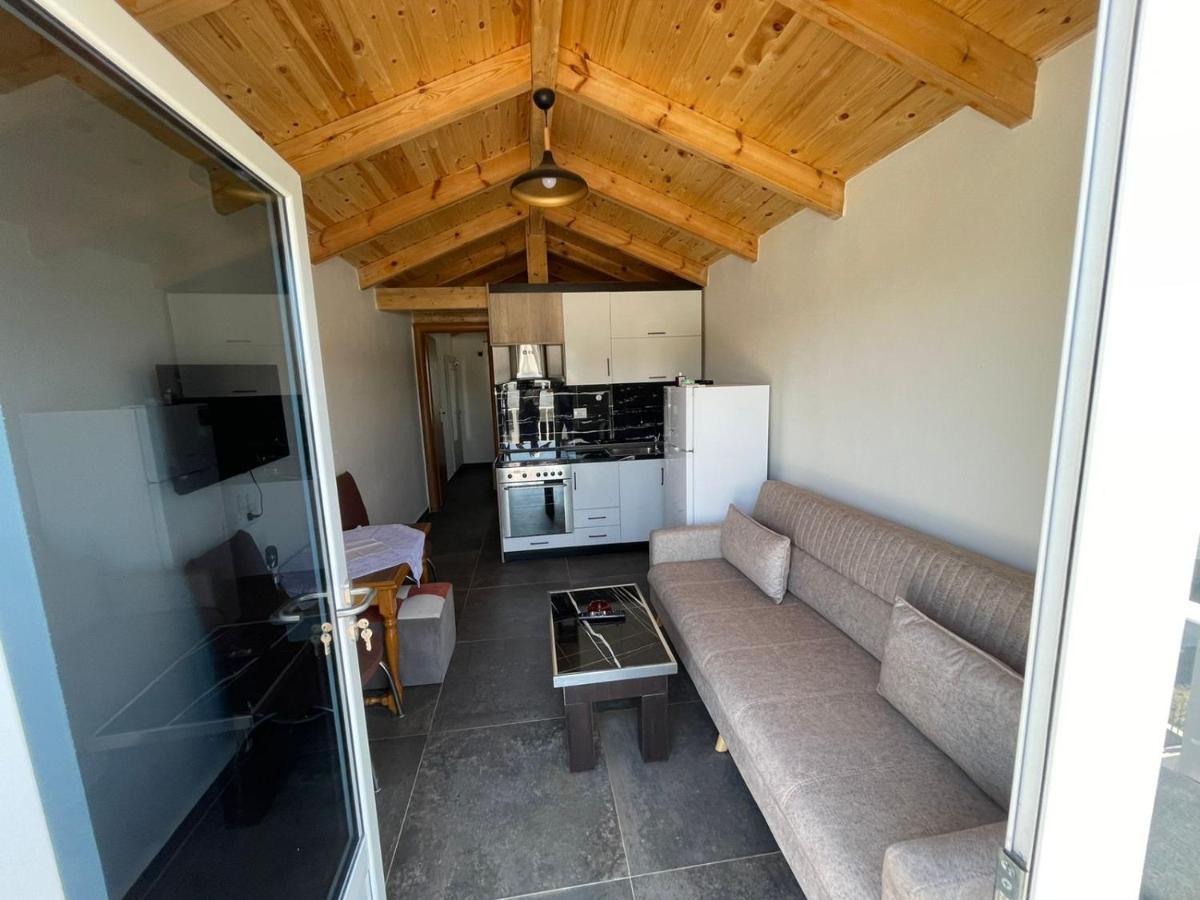 Guest Rooms Arbri Vlore Bagian luar foto