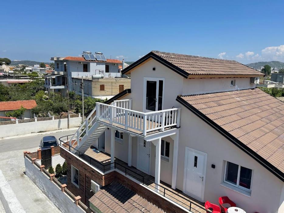 Guest Rooms Arbri Vlore Bagian luar foto