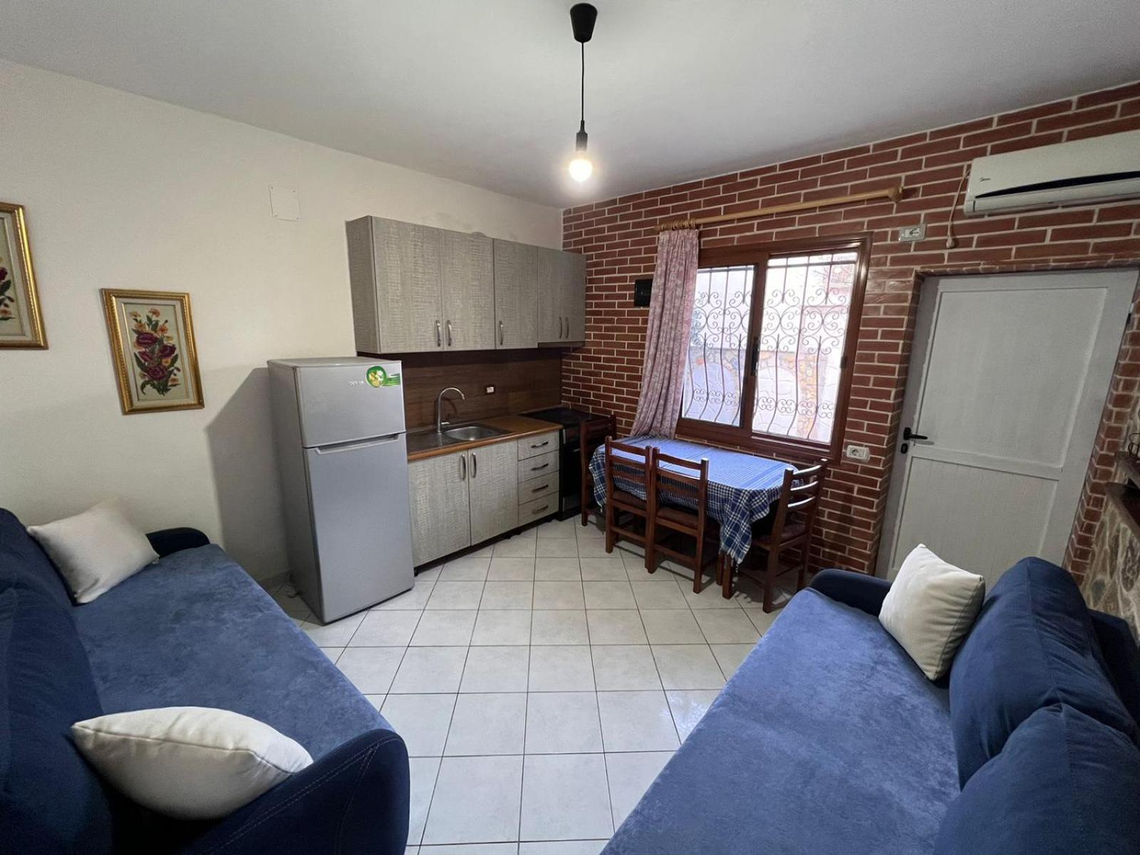 Guest Rooms Arbri Vlore Bagian luar foto